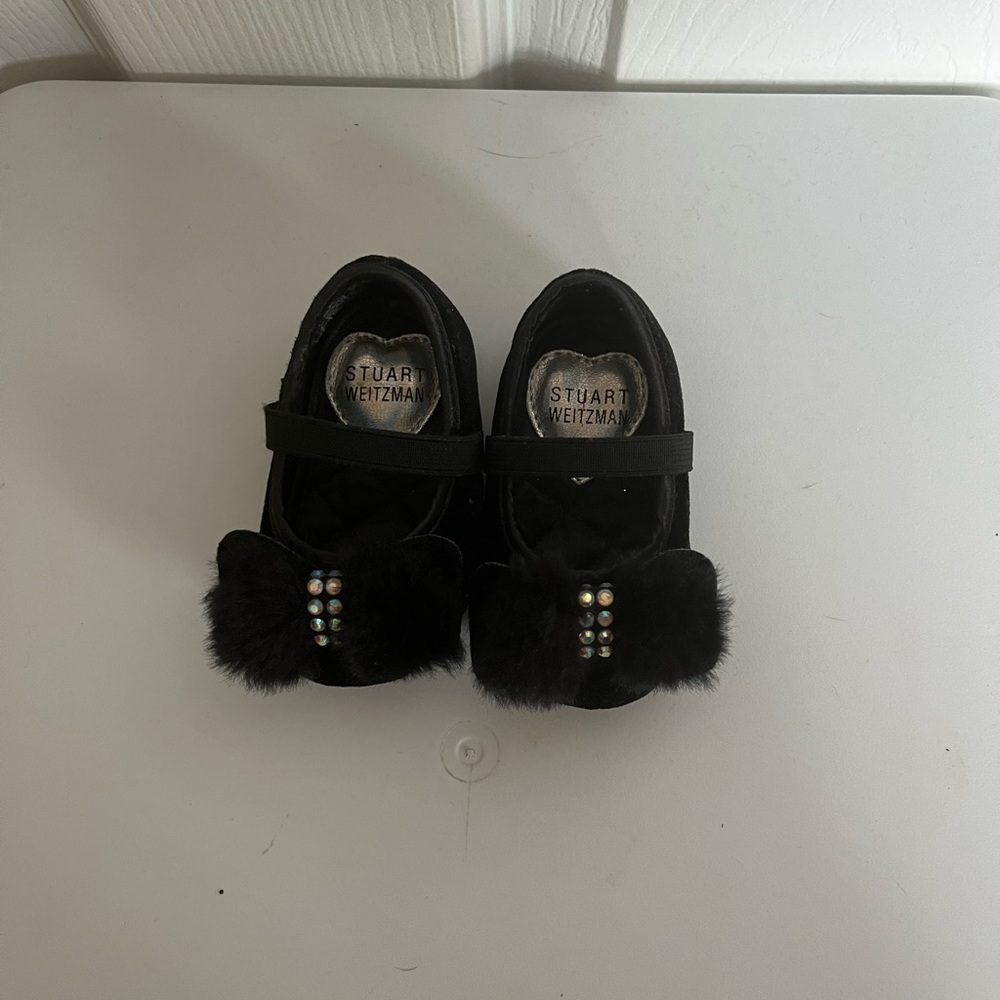 Toddler 1M Stuart weitzm baby furry